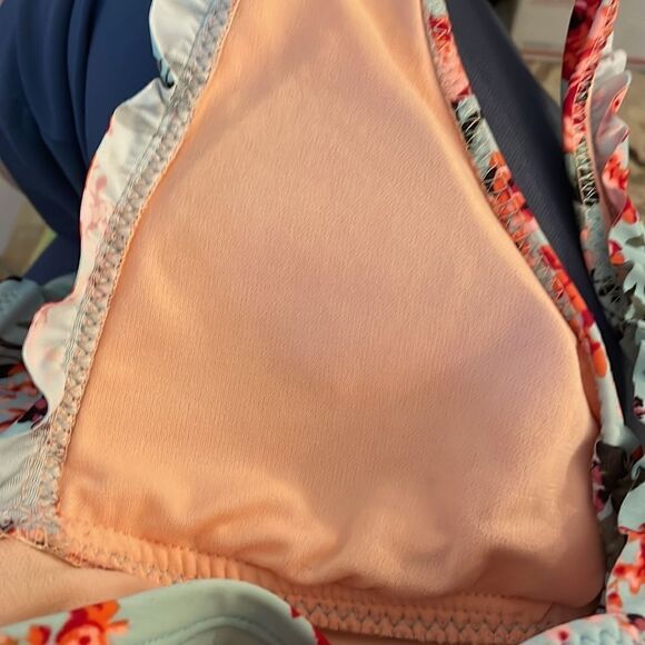 MOSSIMO BIKINI TOP IN GREEN WITH PINK FLOWERS, Small - Picture 5 of 5